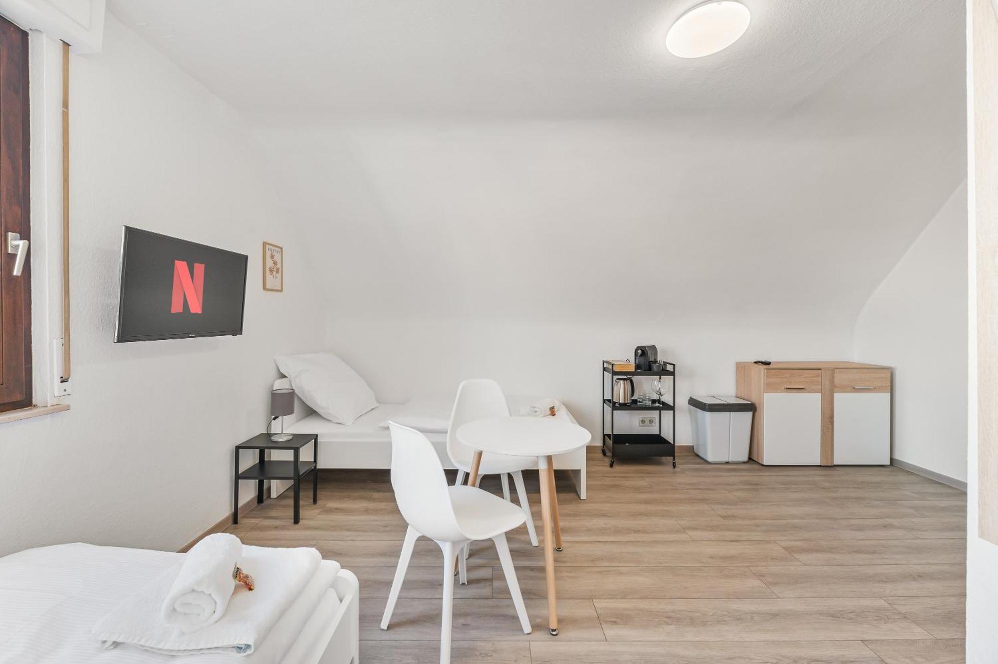 Home2Stay Apartmenthaus Heilbronn City Kitchen Parking Highspeed Wifi Washroom المظهر الخارجي الصورة